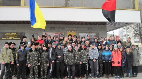 У Луцьку памʼять Шухевича вшанували пробігом. ФОТО